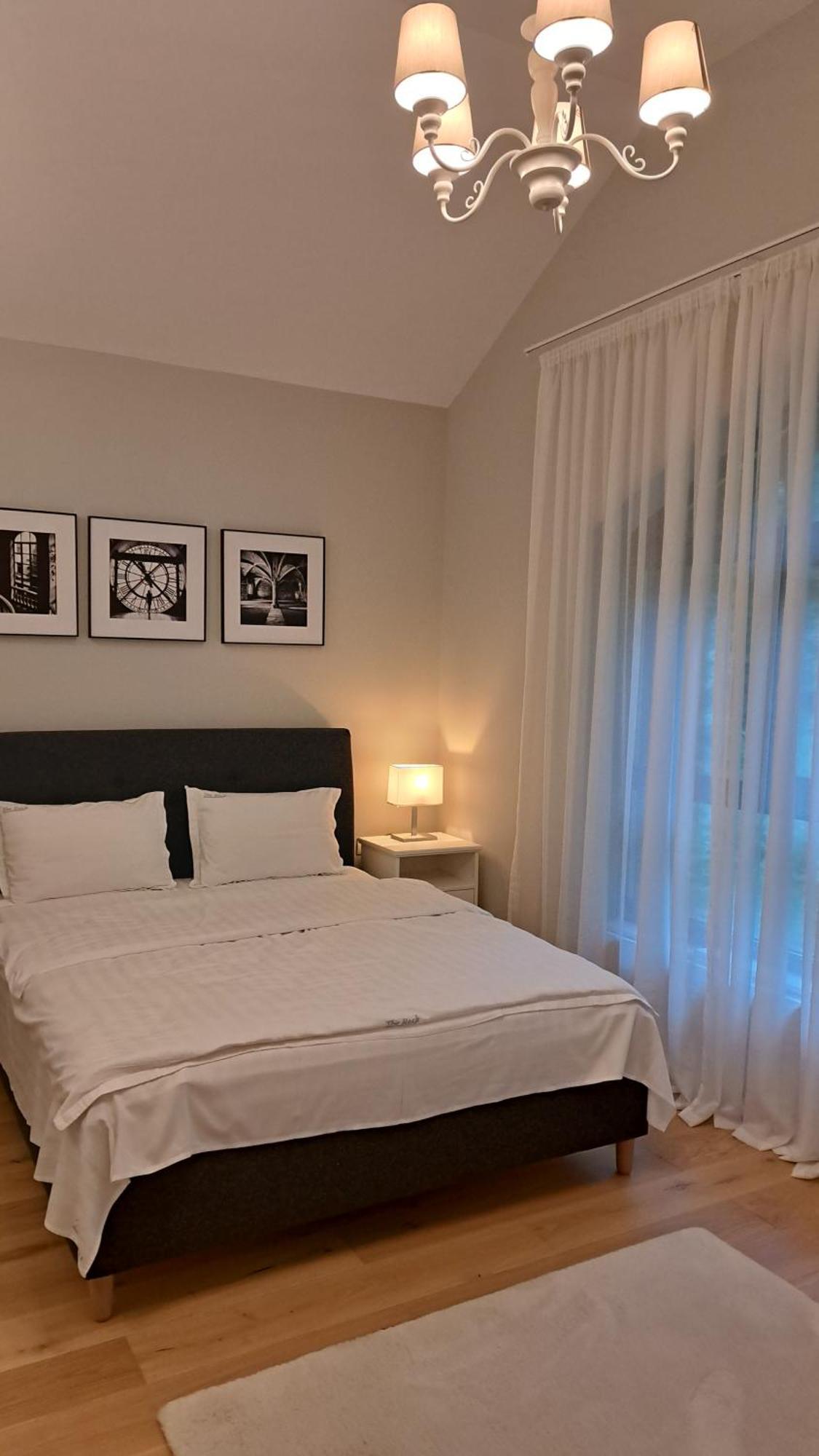 The Rock Apartment Sinaia Luaran gambar
