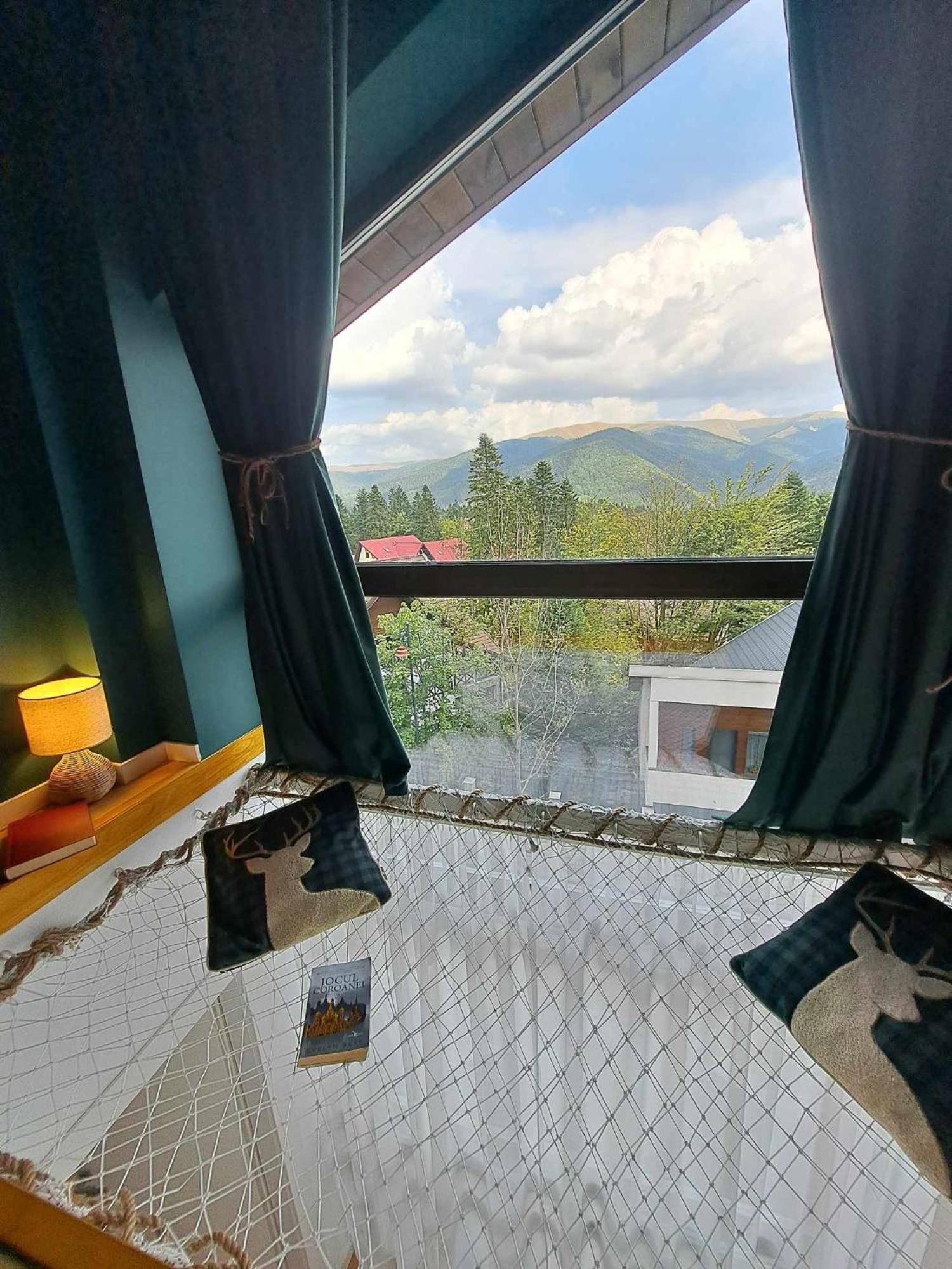 The Rock Apartment Sinaia Luaran gambar